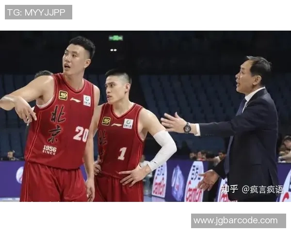 方硕的篮球之路：从青涩少年到职业球员的成长故事与奋斗历程