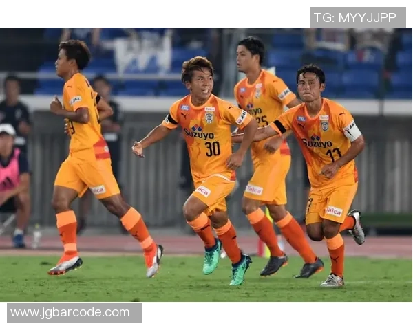 町田与三分的激烈对决揭示了篮球战术与团队合作的重要性